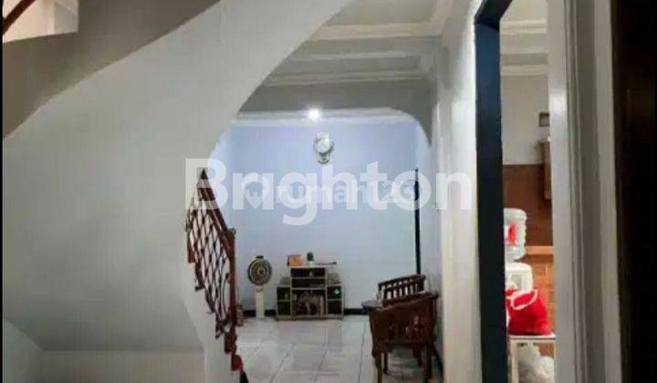 Rumah 2lantai  dekat bandara Juanda semi furnish 2