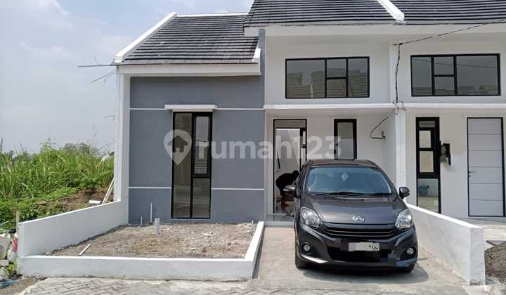 Ready-to-Occupy House Golden East Regency Menganti !! Ready-to-Occupy House Golden East Regency Menganti !!