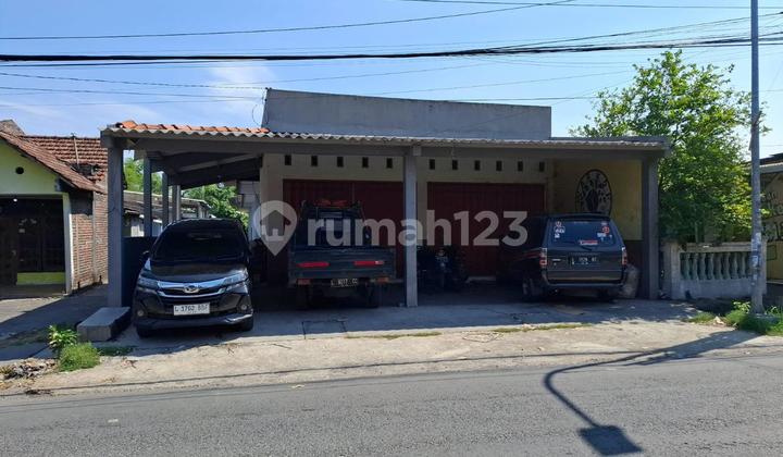 RUMAH & TANAH LOKASI STRATEGIS NOL JALAN RAYA SUMUR WELUT SURABAYA !!