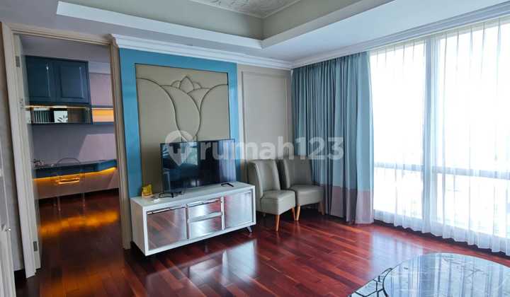Full Furniture Apartemen View Golf View La Riz Mansion !!