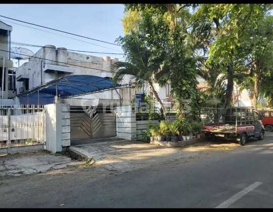 Rumah Minimalis Desain Unik Lokasi Jalan Kecilung Surabaya !! Rumah Minimalis Desain Unik Lokasi Jalan Kecilung Surabaya !!