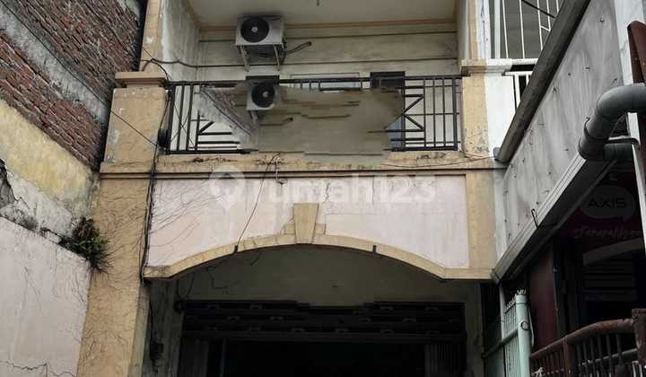 Ruko Siap Pakai Lokasi Manukan Tama !!