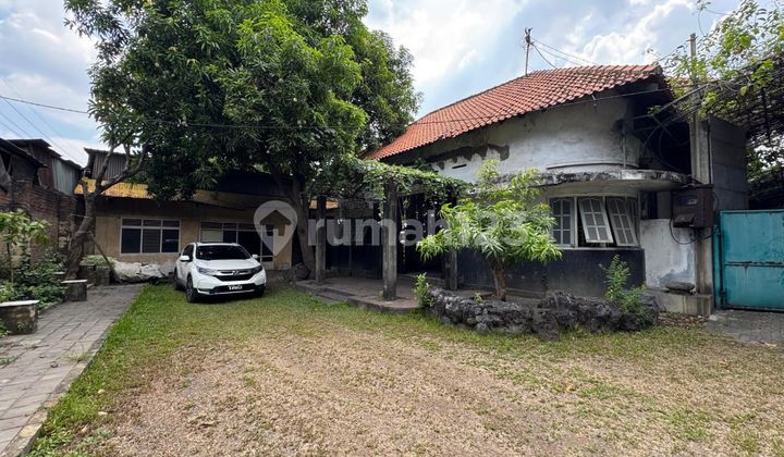 TANAH + BANGUNAN KOMERSIAL DI RAYA MASTRIP KARANGPILANG !!