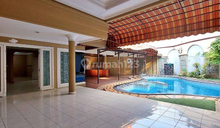 Rumah dipakubuwono kebayoran baru nyaman dan asri  7