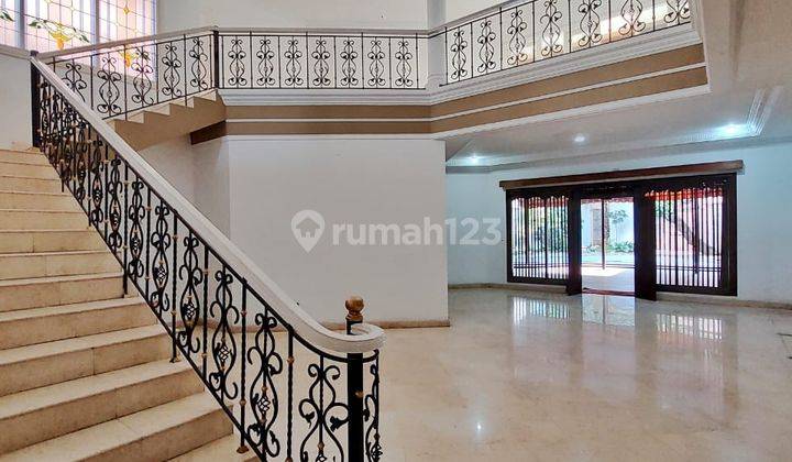 Rumah dipakubuwono kebayoran baru nyaman dan asri  8