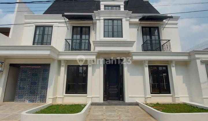 Rumah baru american classic di bangka kemang jaksel 1