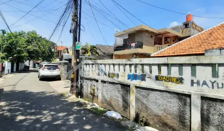 Rumah hitung tanah gandaria selatan h.nawi dekat ke MRT 2