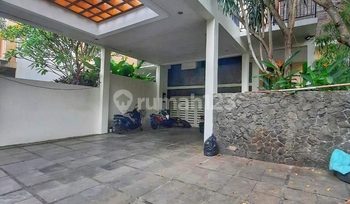 Rumah Cilandak jaksel design minimalis modern siap huni Rumah Cilandak jaksel design minimalis modern siap huni