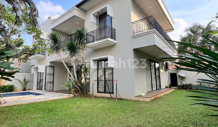 Rumah cantik dalam komplek Cipete jaksel dekat stasiun MRT