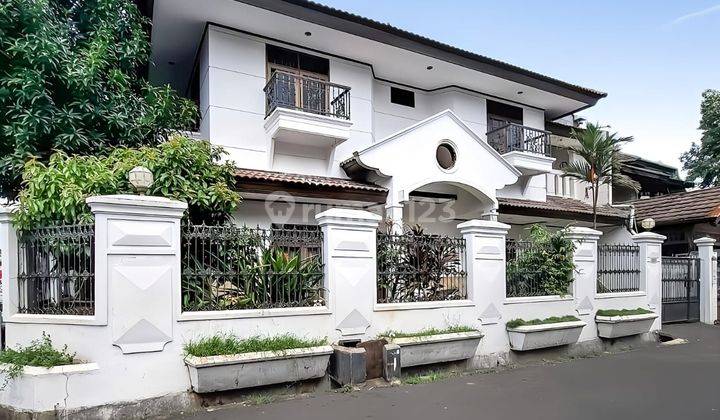 Rumah Pejaten Jaksel layak huni lokasi strategis akses mudah 2