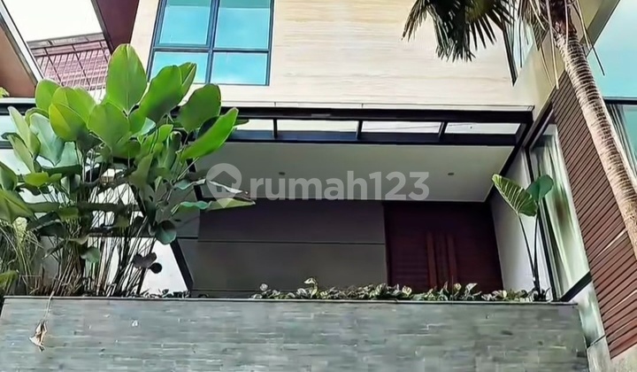 Rumah Gaharu Cipete Jaksel Dalam Townhouse Dekat ke MRT Rumah Gaharu Cipete Jaksel Dalam Townhouse Dekat ke MRT