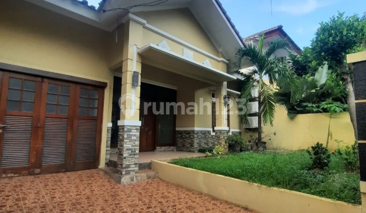 Cipete South Jakarta House, Comfortable and Safe Location in a Complex Neighborhood 2