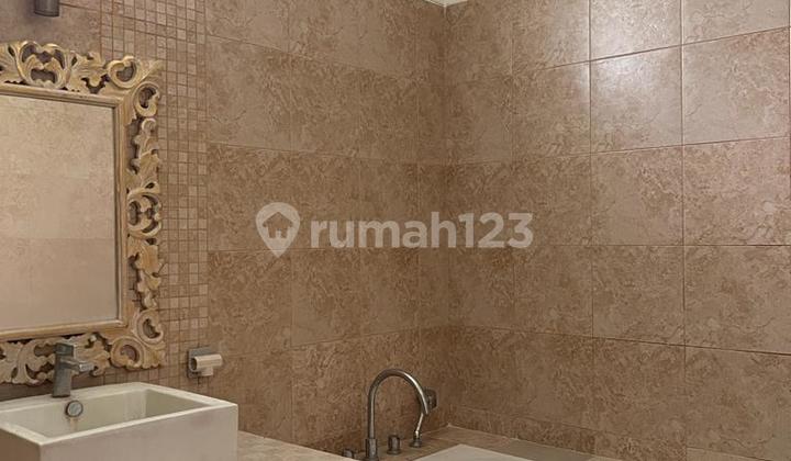 DIJUAL RUMAH MODERN SINGLE HOUSE
CIRENDEU DEKAT LEBAK BULUS

 10