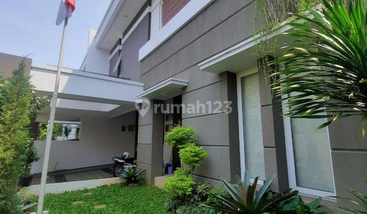 Rumah terawat Furnished dlm komplek Cipete akses mudah strategis  1