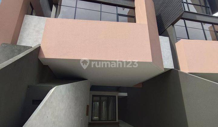 Rumah Baru Siap Huni Kemang Area Lokasi Strategis Dekat Tol Jorr 2