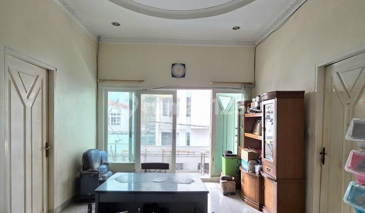 Rumah Standard Hook Dekat Sekolahan