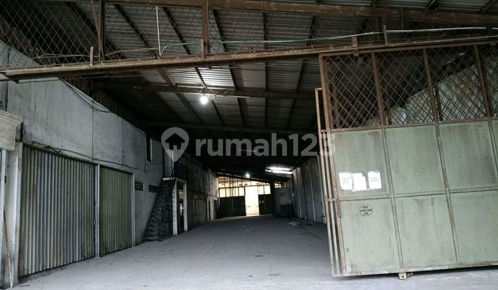 For Sale Warehouse and Office by the Main Road, Container Accessible, Spacious Parking, Negotiable Price