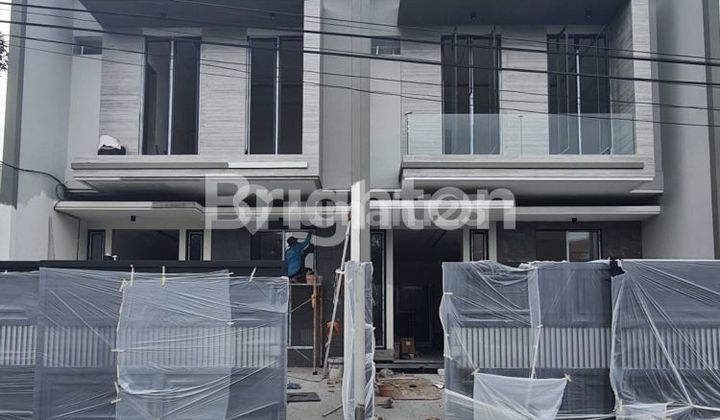 Rumah Baru 2 Lantai Dharmahusada Surabaya 1