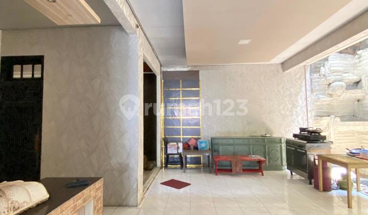 House in Cinere Complex - Strategic &amp; Comfortable for Families 2