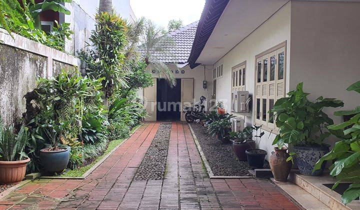 Rumah Super Luas Dengan Swimming Pool Di Cipete 2