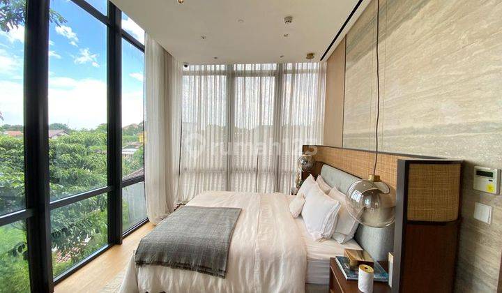 The Veranda Residences, A Hidden Paradise In South Jakarta, A Secret Nature Hide Way In The City, A Haven Of Dazzling Flower Garden 1