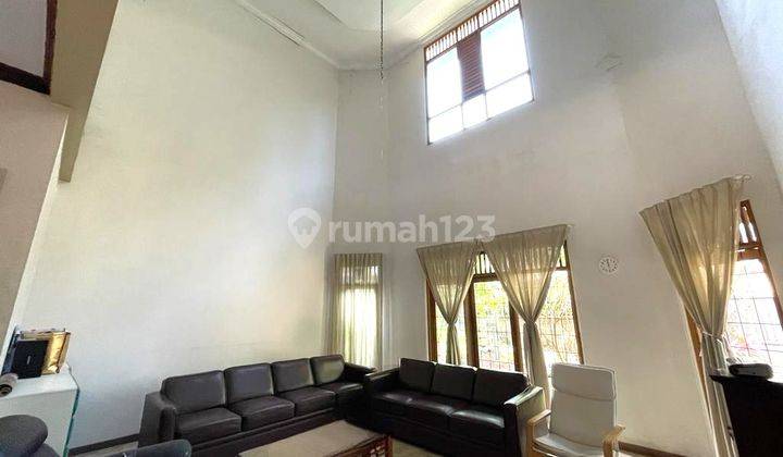 Rumah Semi Klasik Siap Huni Harga Menarik Banget Dalam Komplek di Puri Cinere 2