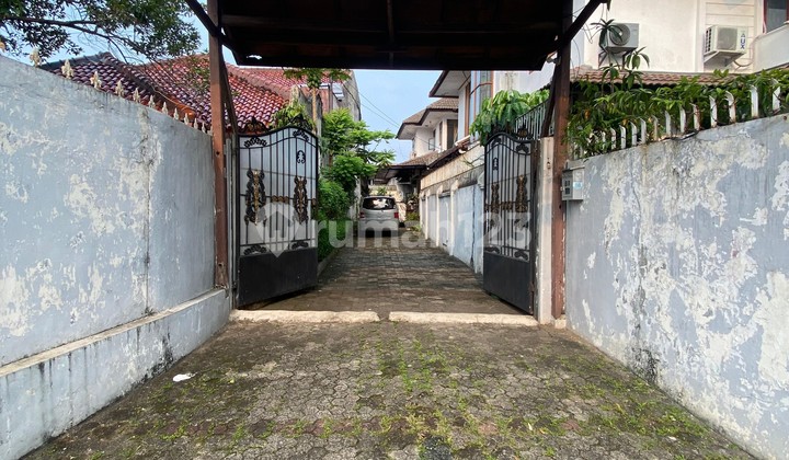 Rumah Mewah Jati Padang - Carport Luas, Lokasi Strategis Dekat Tol dan Mal 2
