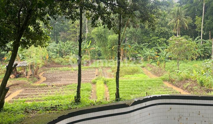 Land 2100 m2 in Limo Depok - Potential for Villa, Residence, or Investment