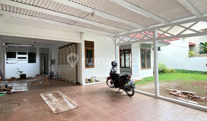 Land Area 335 m2, Comfortable Environment in Cinere, Strategic Location. 2