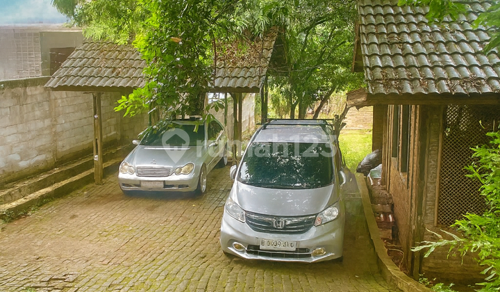 Land 2100 m2 in Limo Depok - Potential for Villa, Residence, or Investment