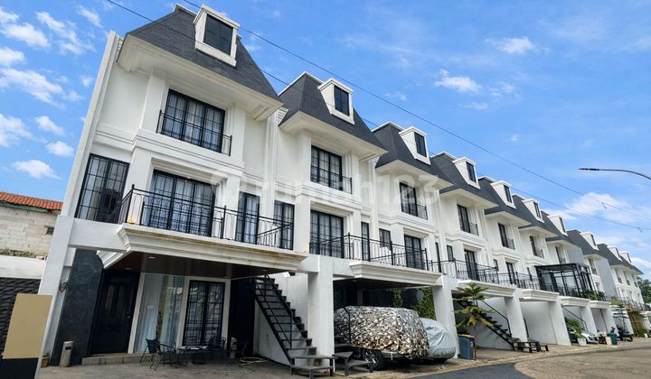 Modern 3-Story House in Pesanggrahan, South Jakarta 1
