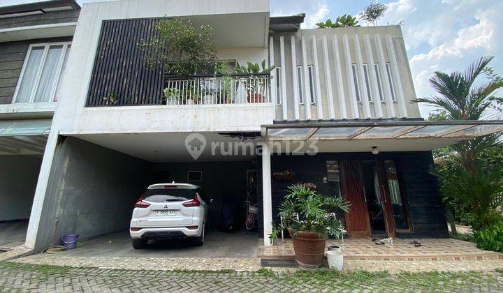 Rumah 3 Lantai di Lebak Bulus dekat ke MRT, Jakarta Selatan 1