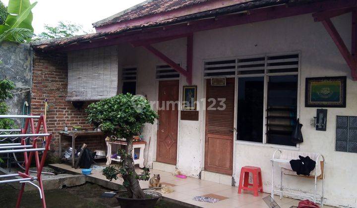 Rumah SHM di Jalan Patiunus Kondisi Bagus Hadap Barat 4