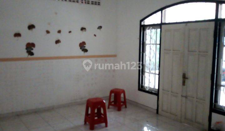 Rumah SHM di Jalan Patiunus Kondisi Bagus Hadap Barat 9