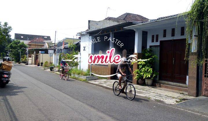 Rumah 2 Lantai Dijual di Jalan Durian Raya SHM kondisi Bagus 3