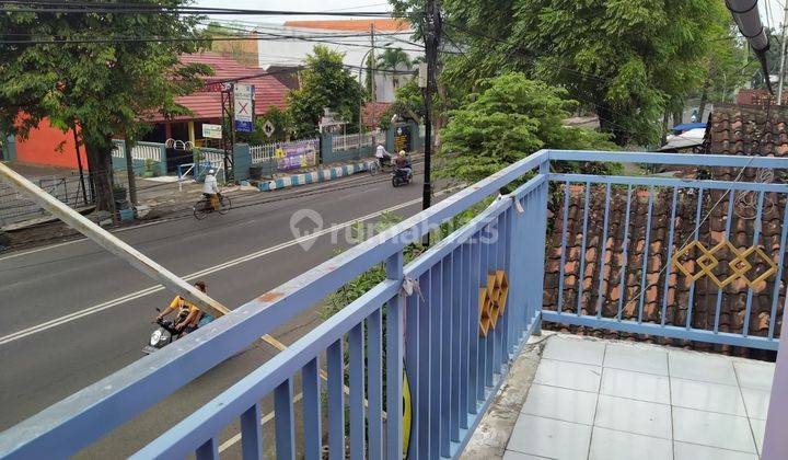 Ruko 2 Lantai Dijual di Jalan Panglima Sudirman SHM kondisi Bagus 8