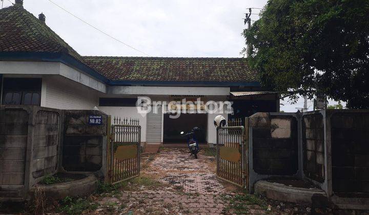 RUMAH JALAN UTAMA HOOK DI JIMBARAN 1