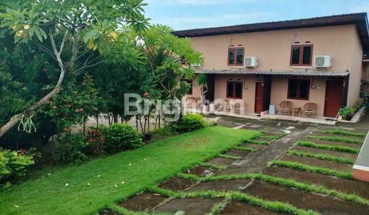 HOUSE WITH A LARGE YARD IN DENPASAR 1