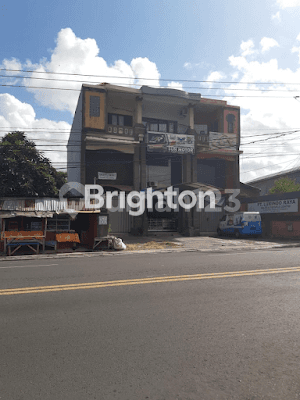 RUKO 3 LANTAI LUAS DAN LENGKAP DENGAN GUDANG 1