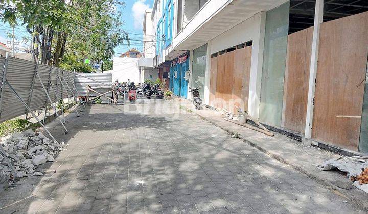 3-STOREY BUILDING, 3 ROW RUKO CHEAP, HOOK POSITION, LARGE PARKING ON JL BERAWA 2