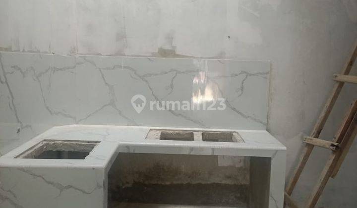 Rumah mewah harga terjangkau dekat stasiun depok 8