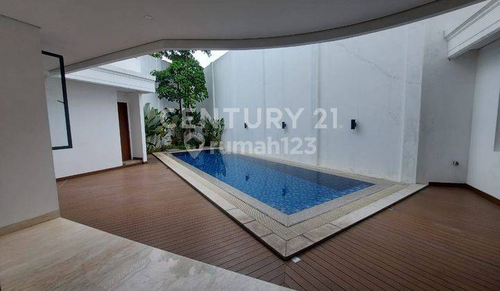 Rumah Terbaru  Swimming Pool Di  Permata Hijau, Jakarta Selatan  2