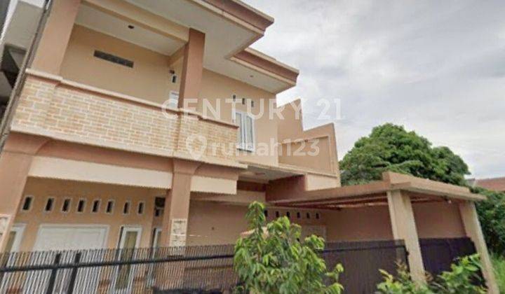 RUMAH TIPE VILLA DENGAN KOLAM RENANG DAN PRIVATE OFFICE 1