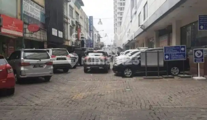 For Sale 3 Adjacent Shop Houses in Beji, Depok 2