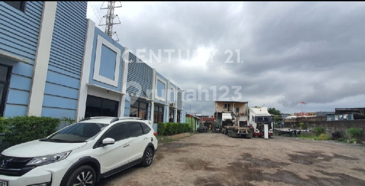 Land, Row 20 Meters, Suitable for Building a Warehouse in Koja, North Jakarta