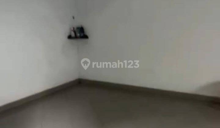 Dijual Tempat Usaha Sekaligus Rumah Di Pinggir Jalan Besar Angke 2