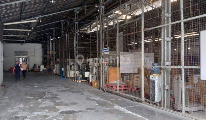 Gudang dan kantor di pulogadung 9