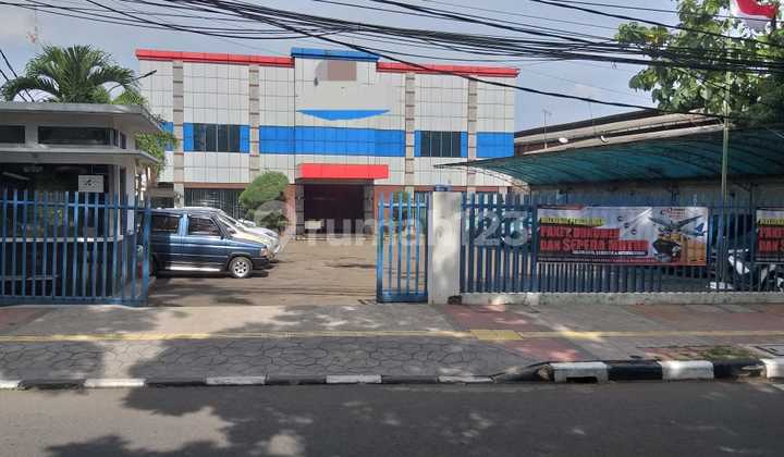 Gudang dan kantor akses kontainer 40" di Rawamangun  3