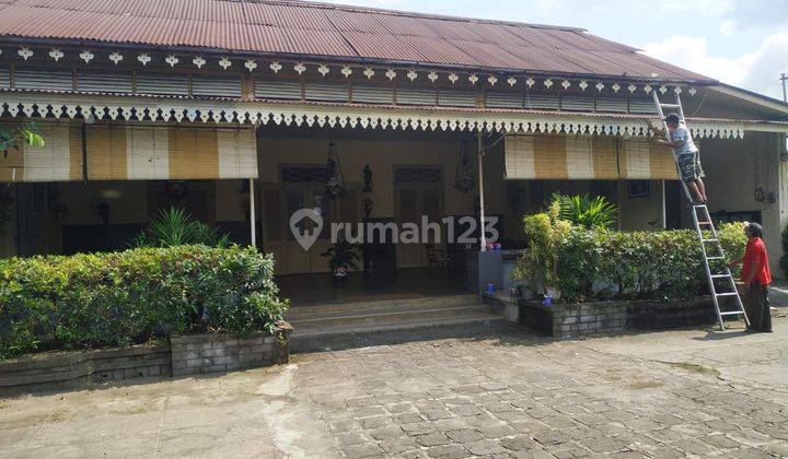 Rumah lama 1888 di tengah kota Yogyakarta  1