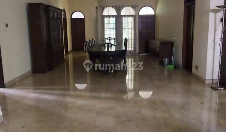 Rumah Dalam Komplek Elit Mega Kuningan, Jakarta Selatan  2